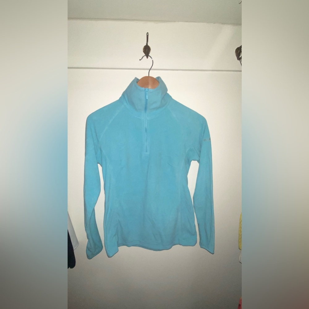 Columbia Sweater Baby blue